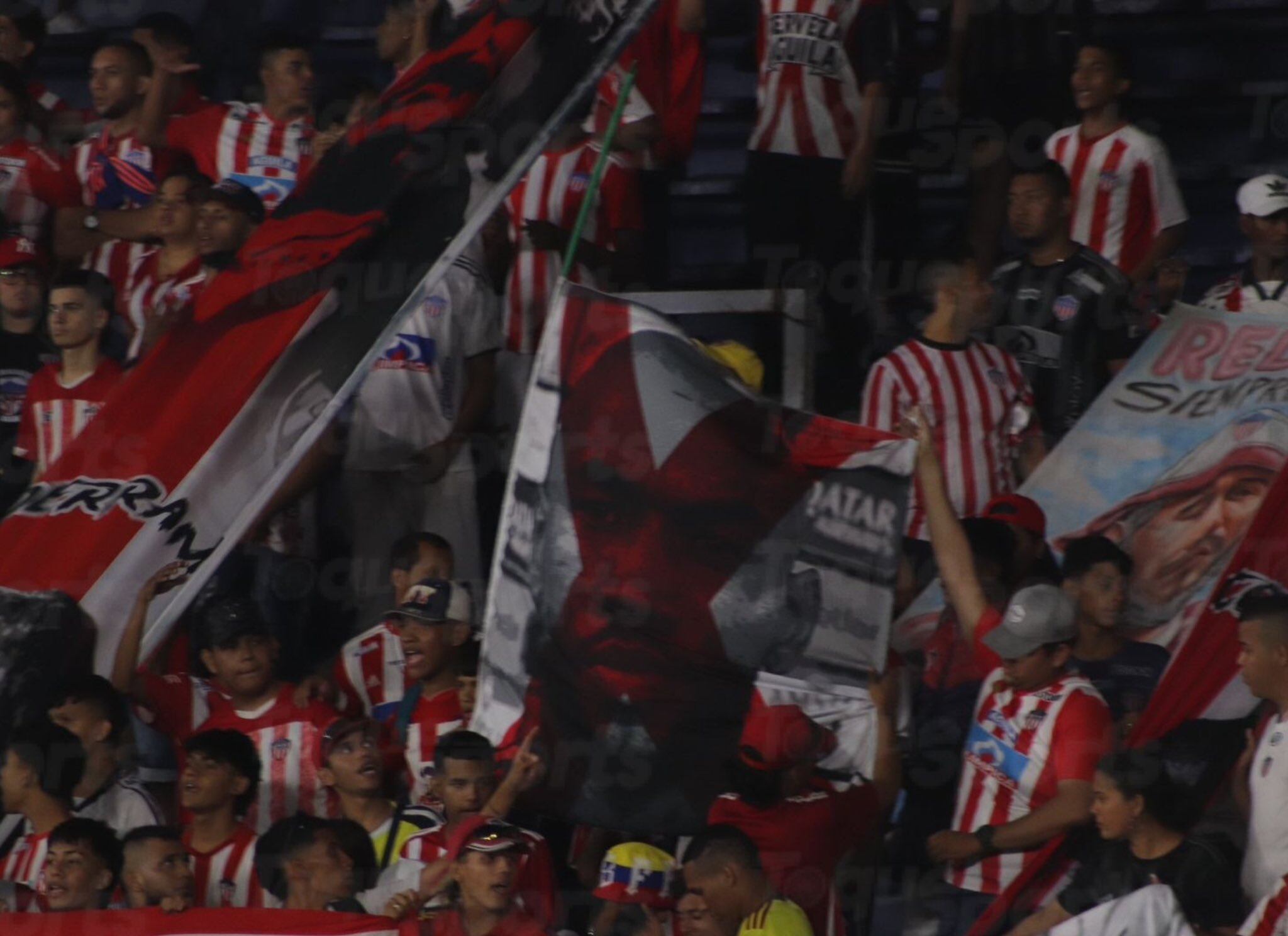 La cara de Fredy Hinestroza en las tribunas del Metropolitano.