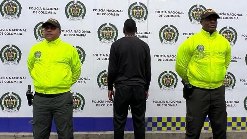Aprehendieron a peligroso menor en Cali; asesinaba, extorsionaba y robaba a comerciantes.