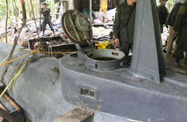 Las primeras de estas embarcaciones tenían una capacidad de una tonelada. Ésta fue encontrada en Condoto, Chocó.