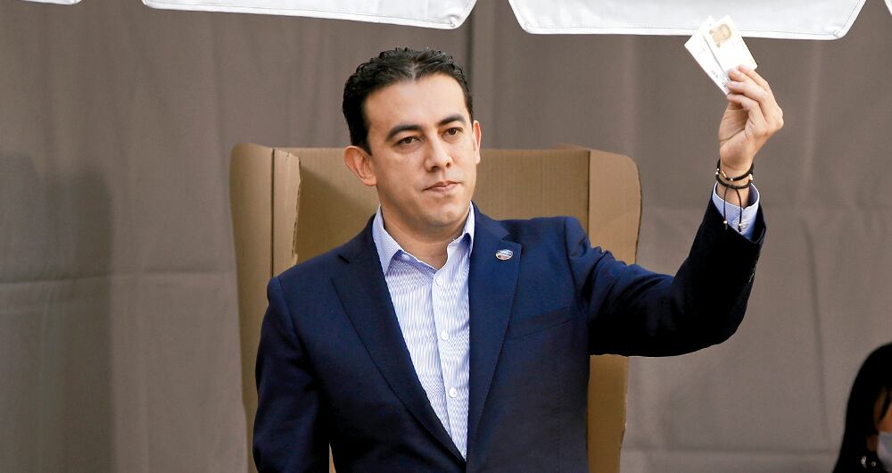  El Pacto Histórico acusa a la Registraduría de fraude electoral. El registrador Alexánder Vega no ha sido claro en sus respuestas.