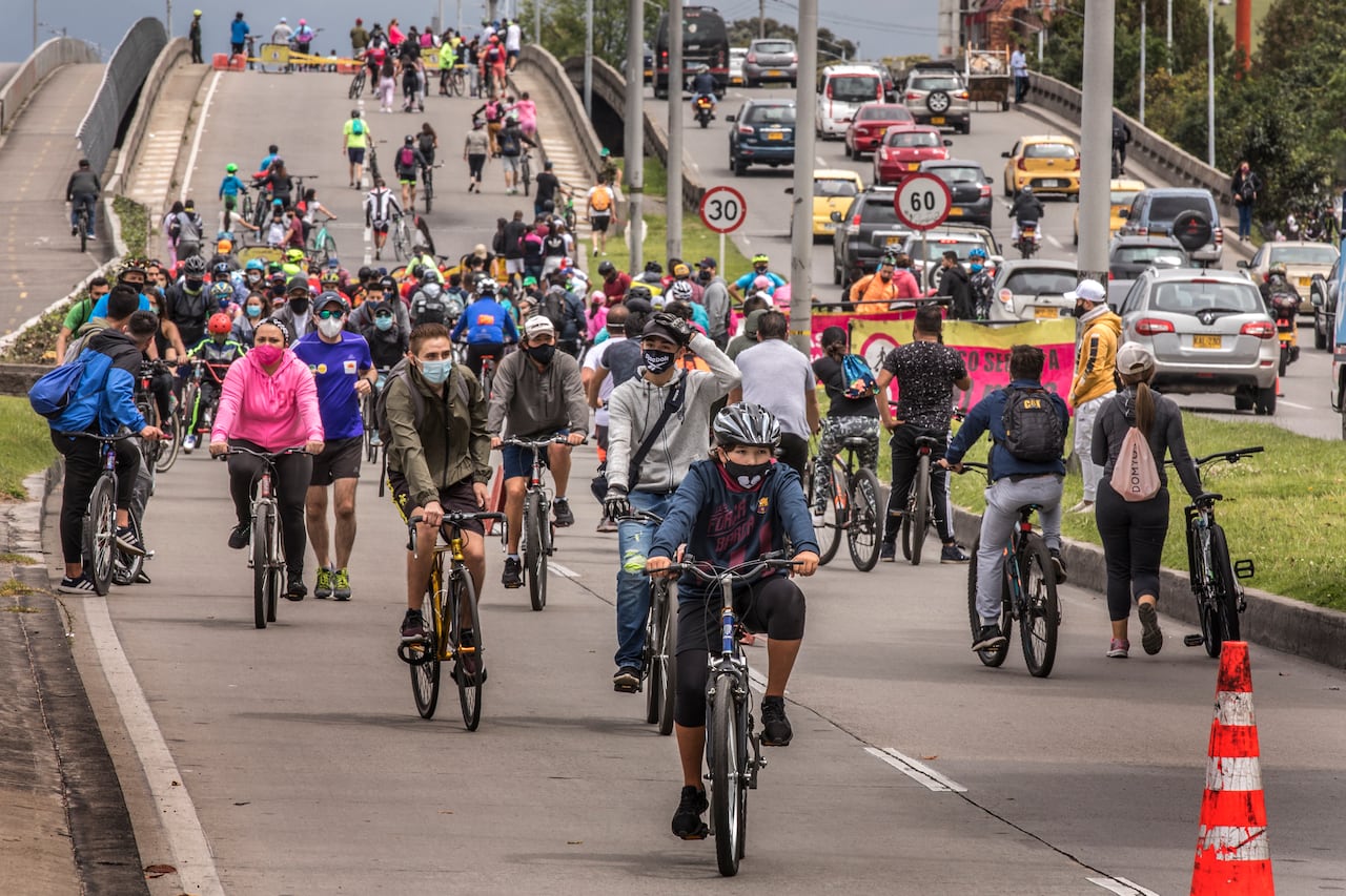 Ciclovia en Bogotá. Foto: Juan Carlos Sierra-Revista Semana.