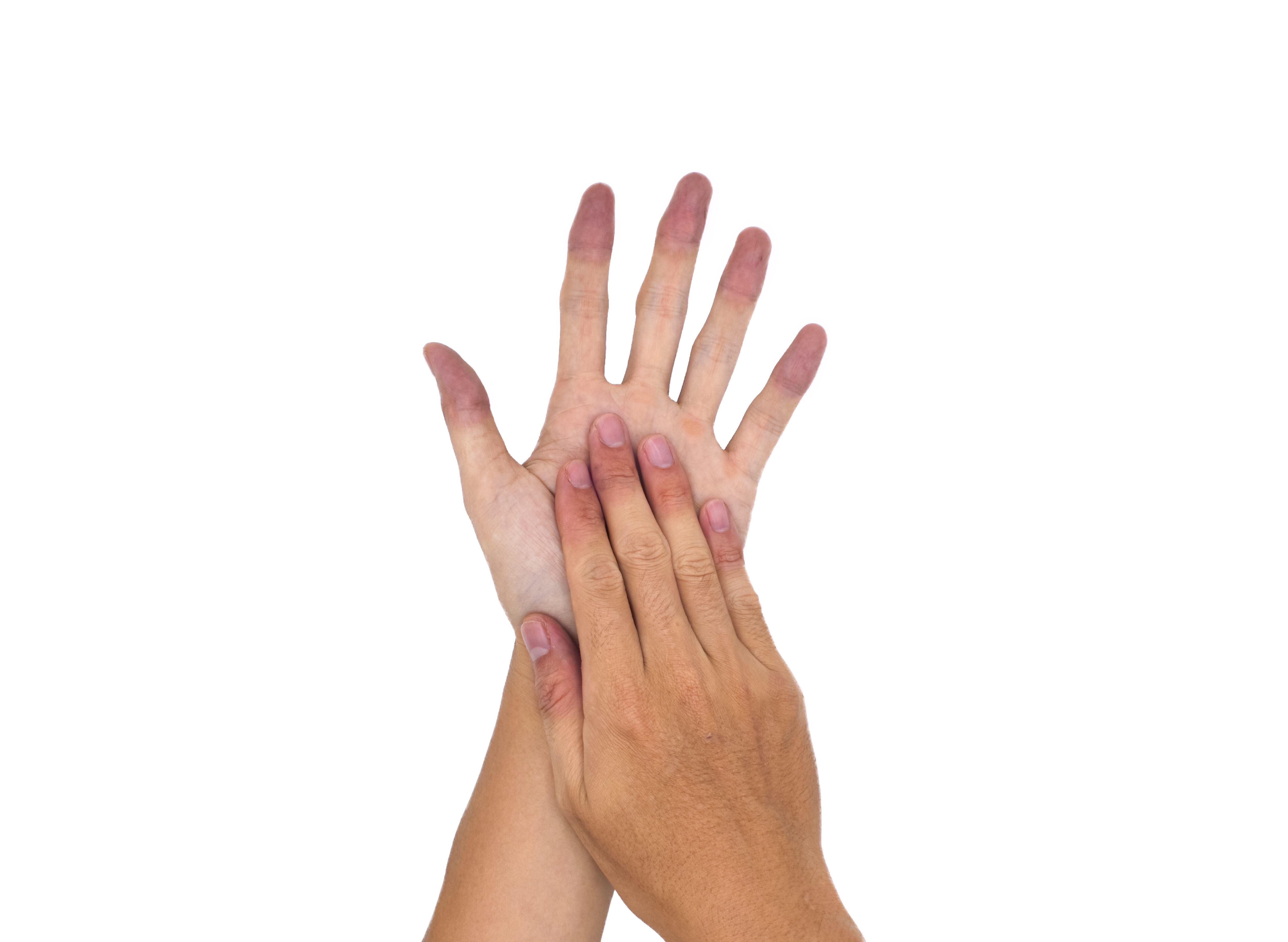 Uñas con tonalidad azul