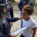 Esta joven de 23 años quien es conocida con el alias de La Negra, que contaba con una orden judicial en su contra por parte del Juzgado Sexto Penal con Funciones de Control de Garantías de Ibagué.