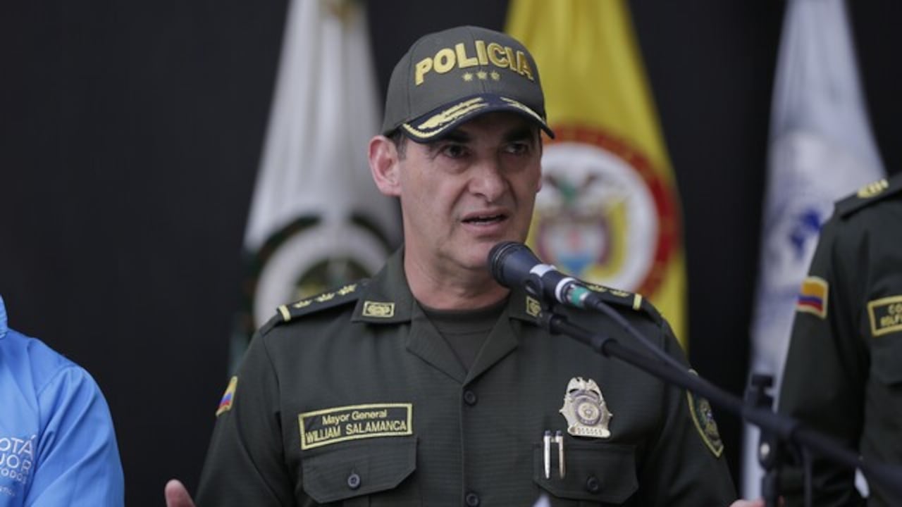 El nuevo director de la Policía Nacional es el general retirado, William Salamanca, quien venía
desempeñándose como cónsul general en Miami, Estados Unidos.