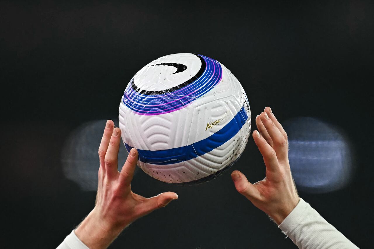 Premier League x Nike reviven mítico balón en su despedida de la liga