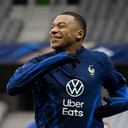 Kylian Mbappé entrenando