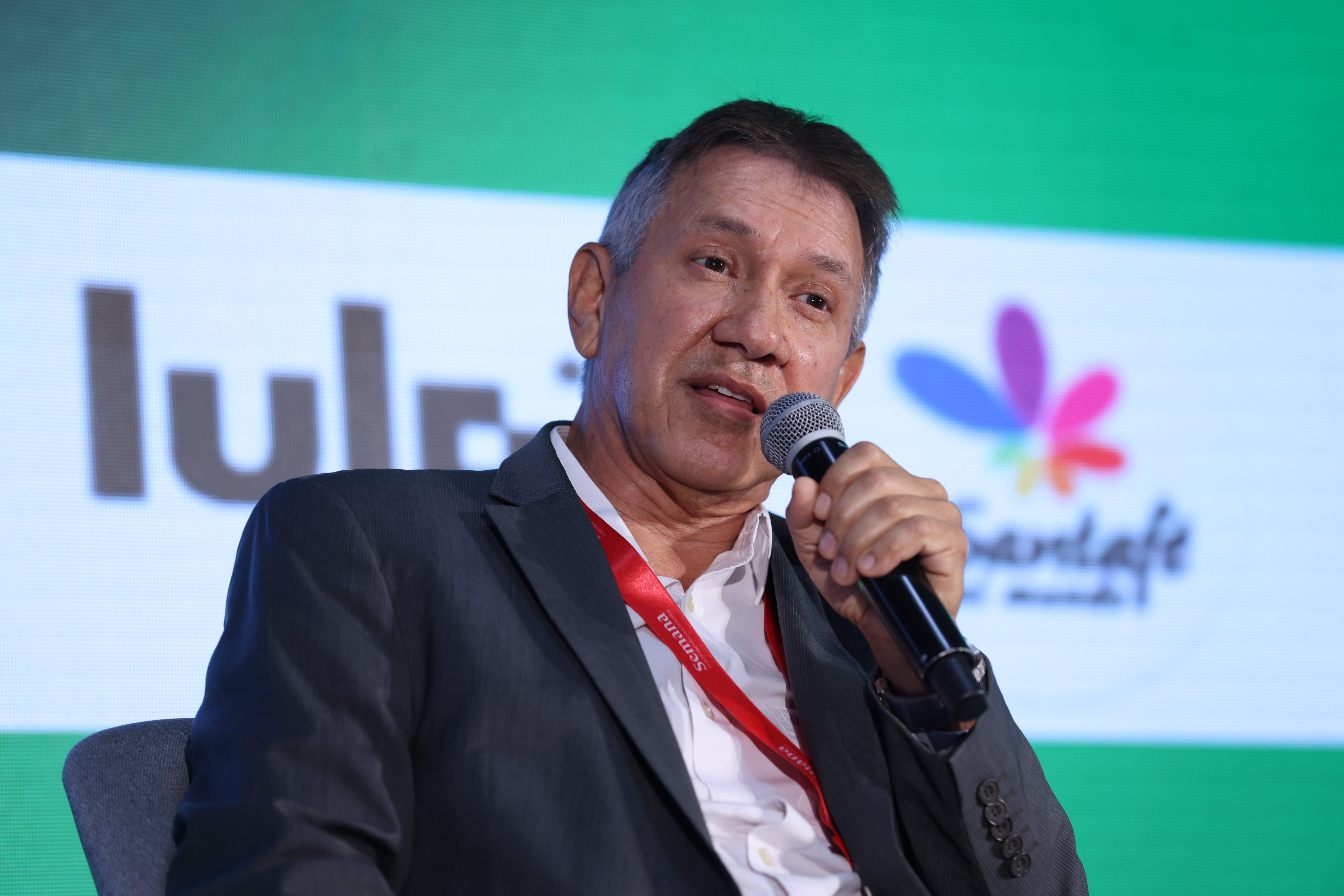 Foro Semana por Colombia Medellín y Antioquia 2026
La región que amplía sus fronteras
Una economía en transformación, territorios que crecen y una nueva conexión con el mundo
25 de agosto de 2026