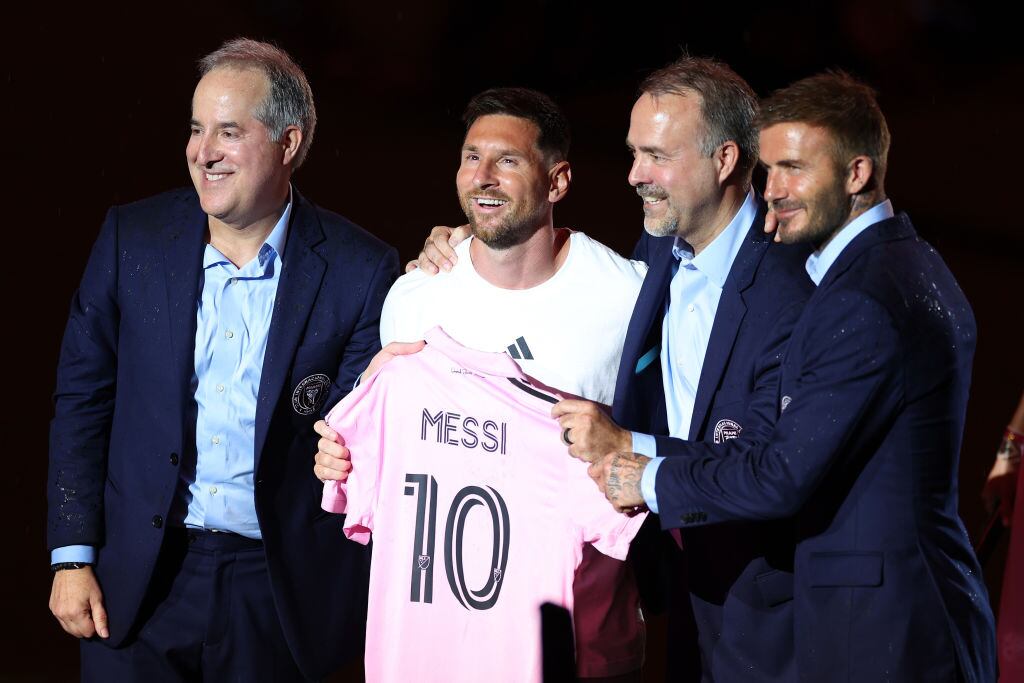 FORT LAUDERDALE, FLORIDA - JULY 16: (L-R) Managing Owner Jorge Mas, Lionel Messi, Co-Owner Jose Mas, and Co-Owner David Beckham pose during "The Unveil" introducing Lionel Messi hosted by Inter Miami CF at DRV PNK Stadium on July 16, 2023 in Fort Lauderdale, Florida. (Photo by Mike Ehrmann/Getty Images)