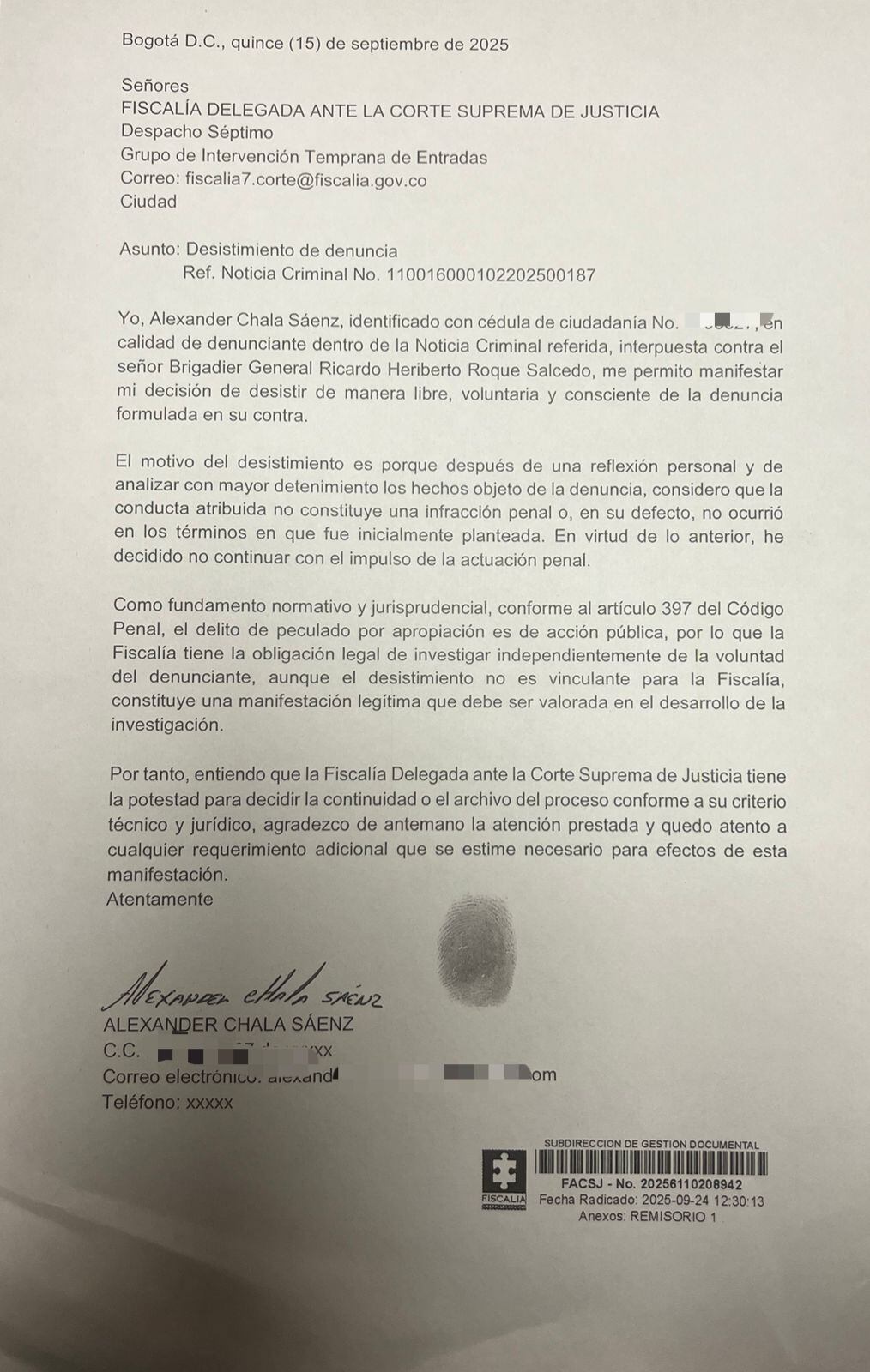 El sargento Alexander Chalá, quien había denunciado al general Ricardo Roque por presunta corrupción retiró la denuncia en contra del alto mando militar.