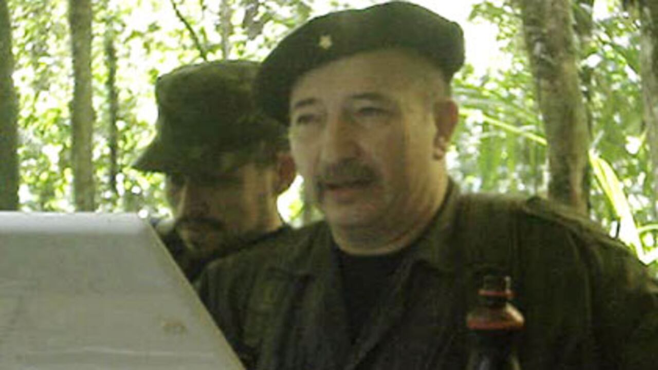 El video completo del ' Mono Jojoy', dura una hora y seis minutos. Esta dividido en 16 partes . La única conocida revela los apartes de dinero de las Farc a la campaña de Correa. Las otras 15 partes se refieres a temas internos de la guerrilla