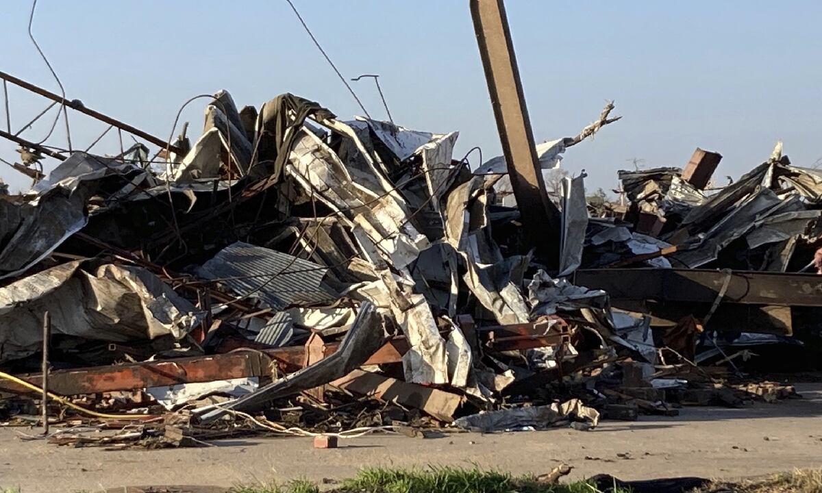 Si bien el balance de muertos se cifra en 23 personas, autoridades afirman que la dimensión total de la tragedia se conocerá en los próximos días.