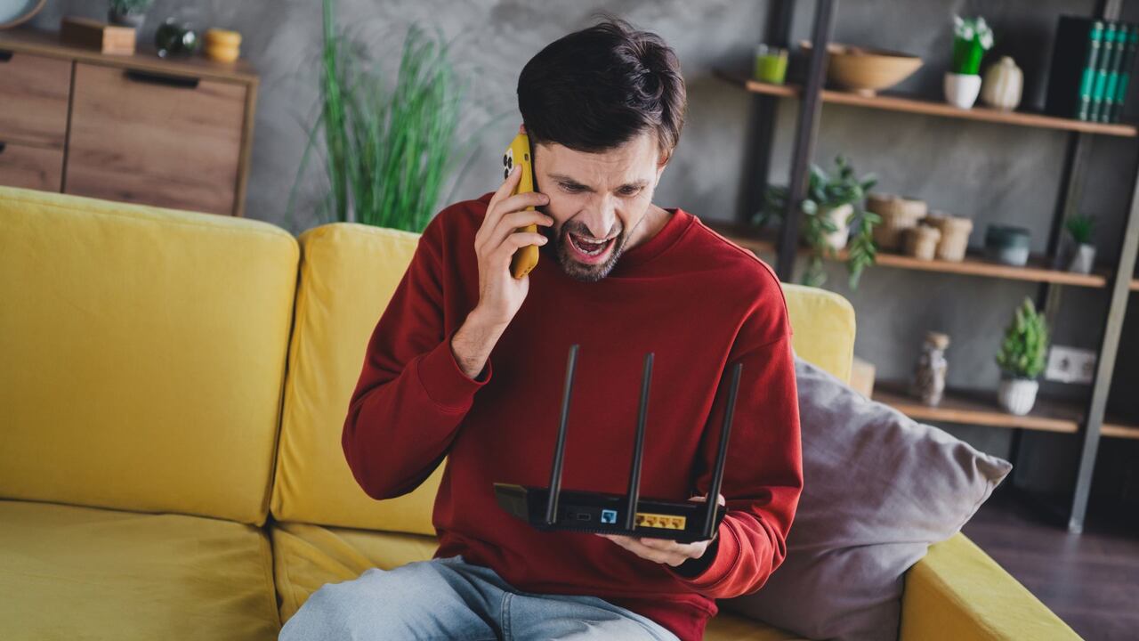 La falta de velocidad en la señal wifi de la casa puede ser causada por un mal ajuste del router.