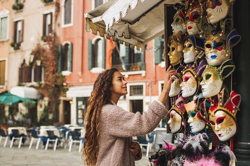 El Icetex anunció este martes recursos por 8.000 millones de pesos destinados al programa Talentos, dirigida a brindar becas a personas del sector del arte y de la cultura.