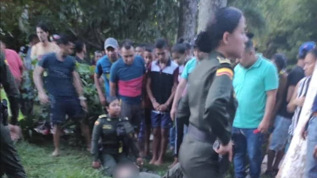 El uniformado herido fue trasladado a un centro médico del municipio.