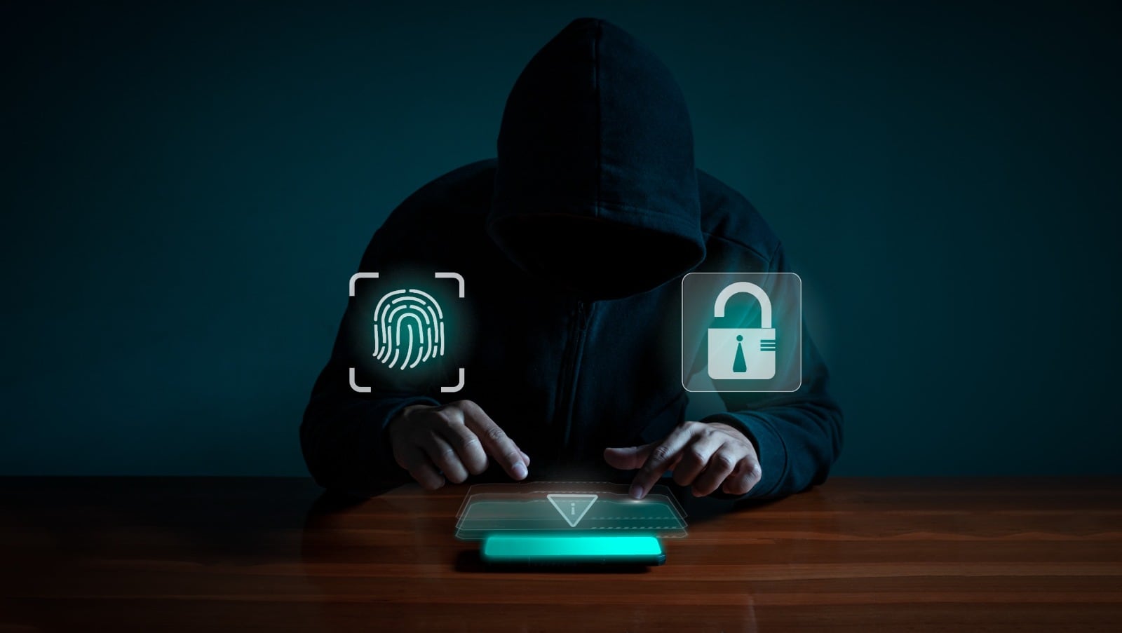 Otra modalidad que no es nueva, pero sí se viene presentando es la suplantación de identidad de autoridad. Así que tenga cuidado cuando lleguen a su casa supuestos miembros de la Policía o el CTI para hacer una diligencia de registro, primero verifique en el 123. Foto 123rf