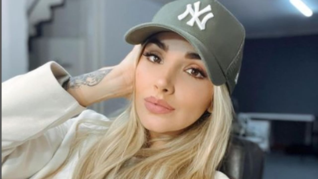 La presentadora compartió un tierno momento con su hijo y su mamá.