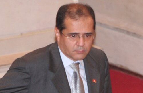 César Pérez es quizá el único diputado del país que dirige un equipo político que tiene senador, representantes, diputados, concejales y alcaldes. Con su respaldo, resultó electo en 2002 y reelecto en 2006 Carlos Arturo Piedrahita (foto) como representante y Guillermo Gaviria Zapata como senador.