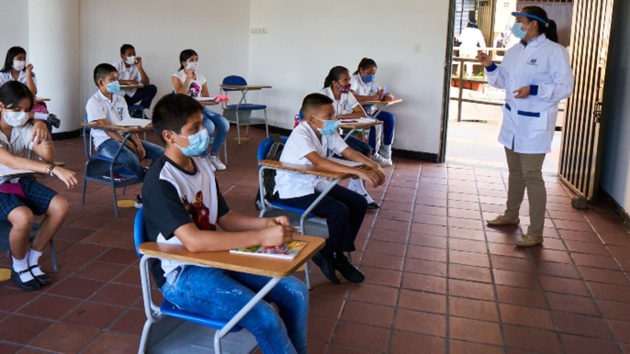 La intención de la alcaldía es que para fin de mes todas las instituciones públicas estén bajo esta modalidad.