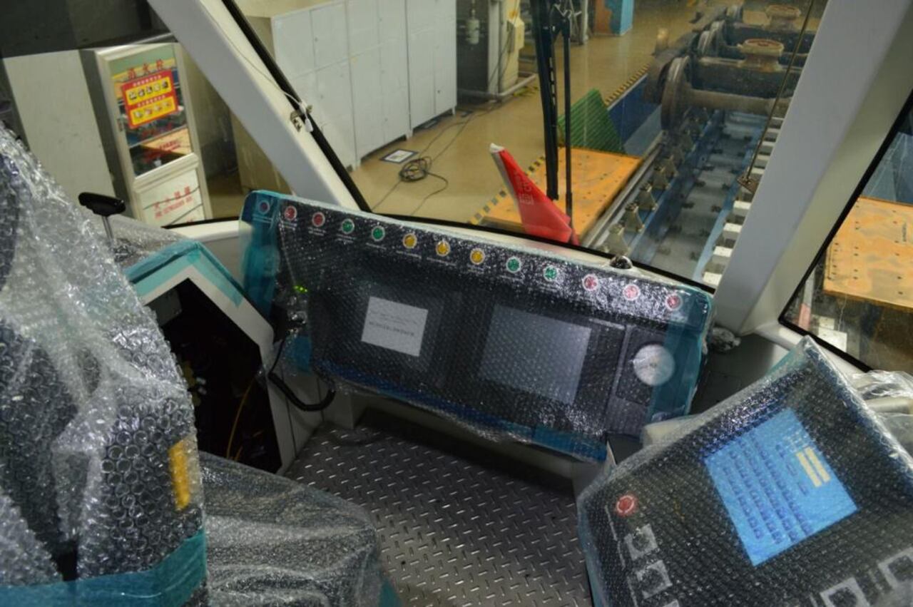 Cabina de mando del Regio Tram de Occidente.