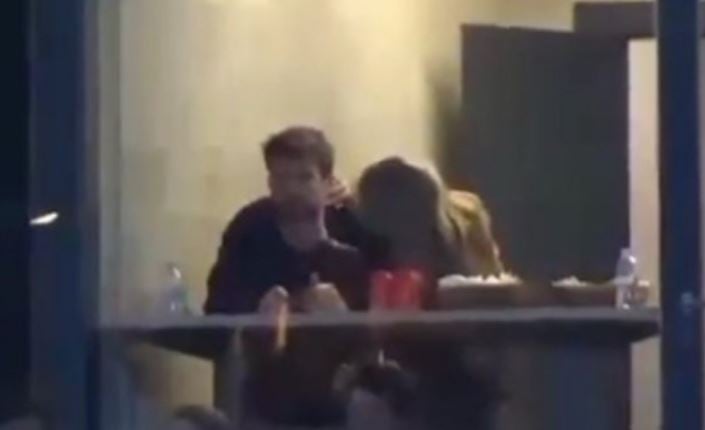 Clara Chía le espichó un grano a Piqué