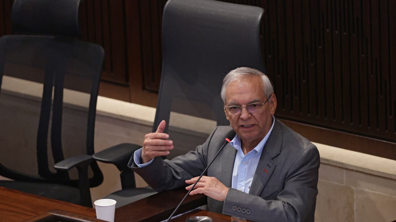 El ministro lo sabia todo