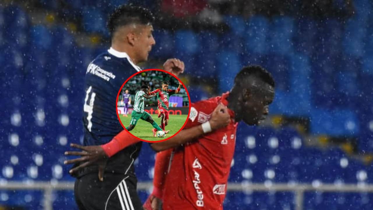 Kevin Mantilla pelea una pelota con 'Papula' Garcés.