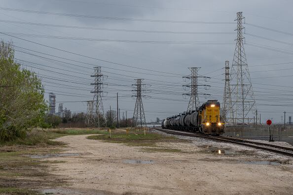 “Estas situaciones, de ayer y hoy, pienso que son incidentes más aislados. Pero sí, ciertamente entiendo la preocupación de la gente al respecto. Es una preocupación válida”, dijo Overbye.