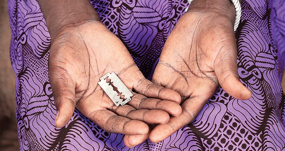 La práctica cruel  de la mutilación genital.