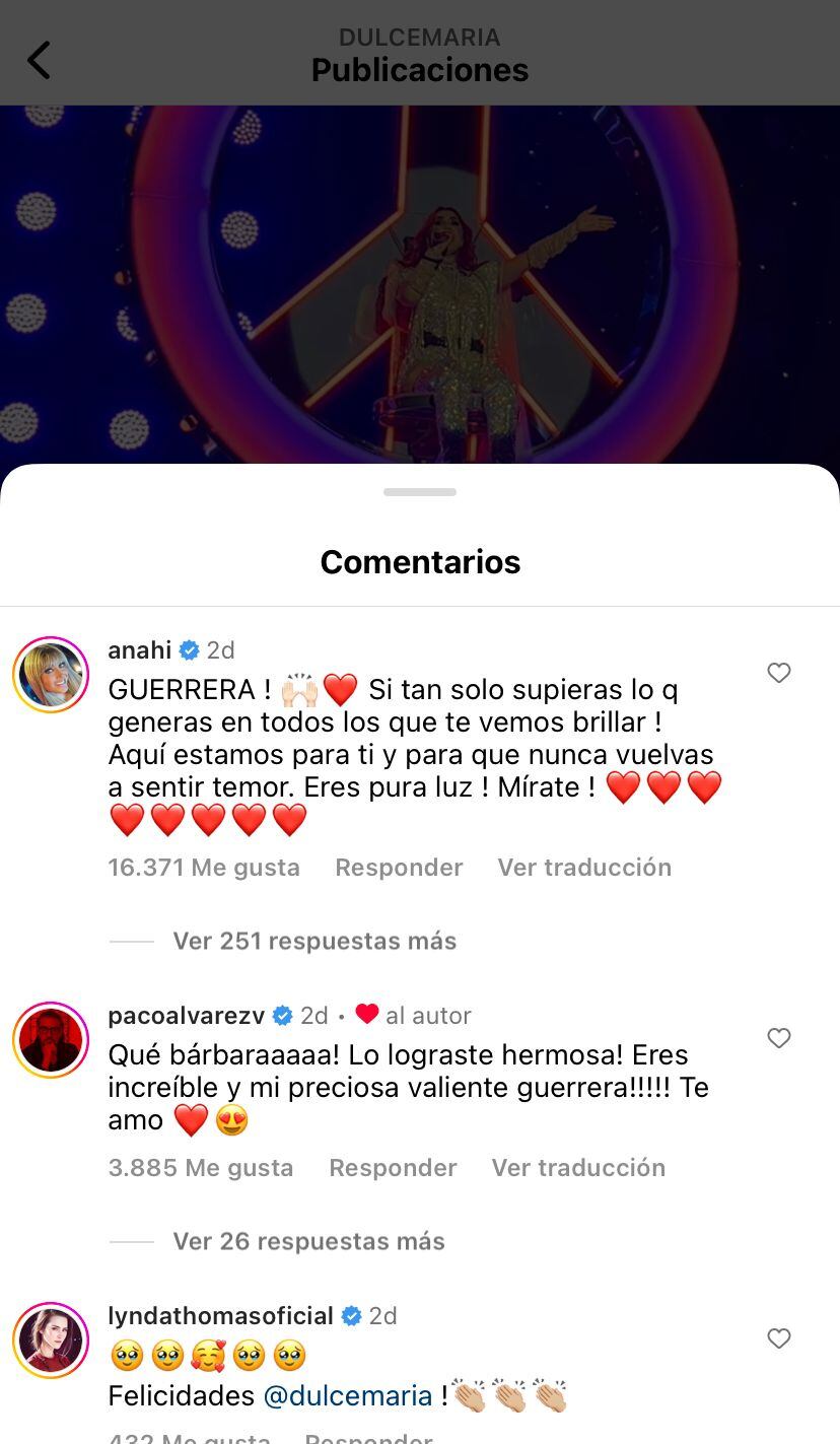 Palabras especiales de Anahí a Dulce María en el tour.