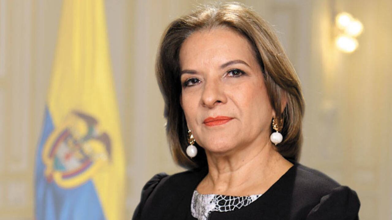 La nueva ministra, Margarita Cabello, abogada experta en derecho de familia, es barranquillera, madre y abuela.