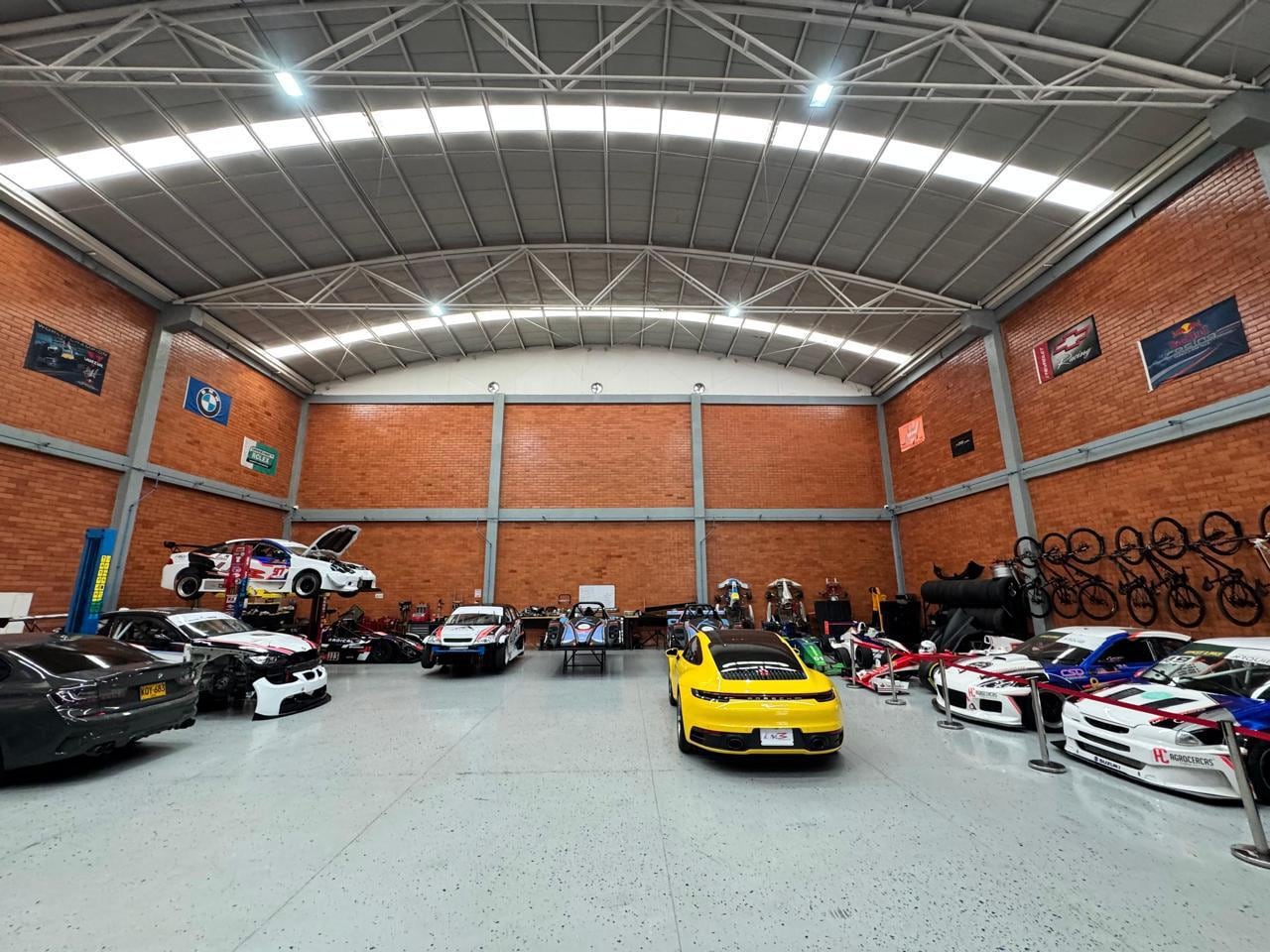 Ventas de autos de lujo crecieron 16,6 % en Colombia y LM3 Performance le apuesta a crear talento para el sector