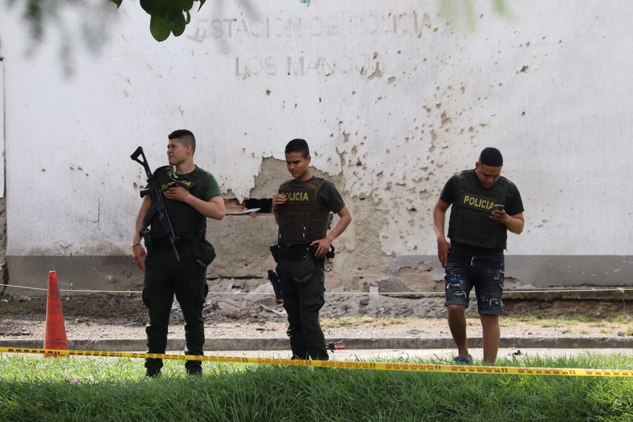 Atentado terrorista estación los mangos al Oriente de Cali