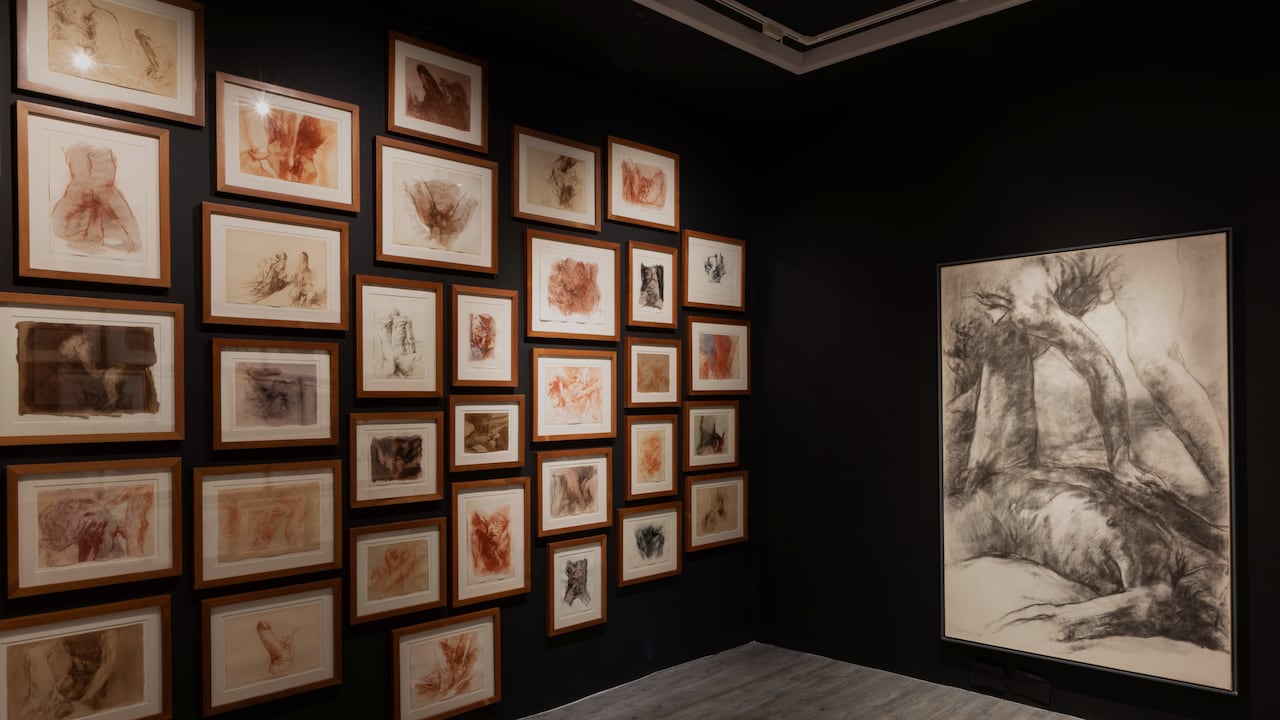 En galería El Museo, 'Mis dibujitos porno', una exposición de dibujos eróticos de Luis Caballero y una muestra colectiva que se titula 'Retrato, autorretrato e identidad'.