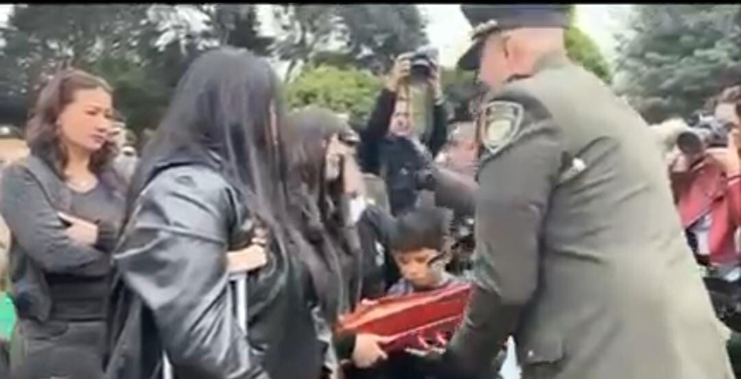 Sepelio del patrullero Andrés Idarraga Orozco, asesinado en Catatumbo