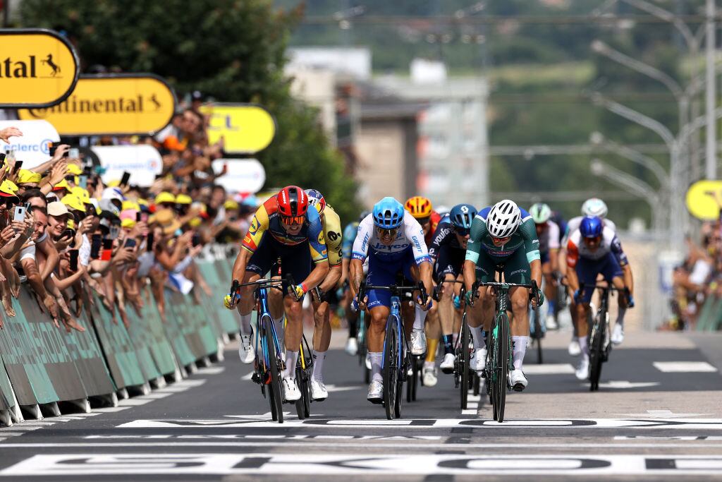 Mads Pedersen fue el ganador de la etapa 8 del Tour de Francia 2023.