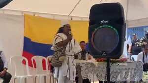 La comandancia del grupo ilegal, representantes de la Iglesia, la comunidad internacional y líderes de la región participaron del encuentro.