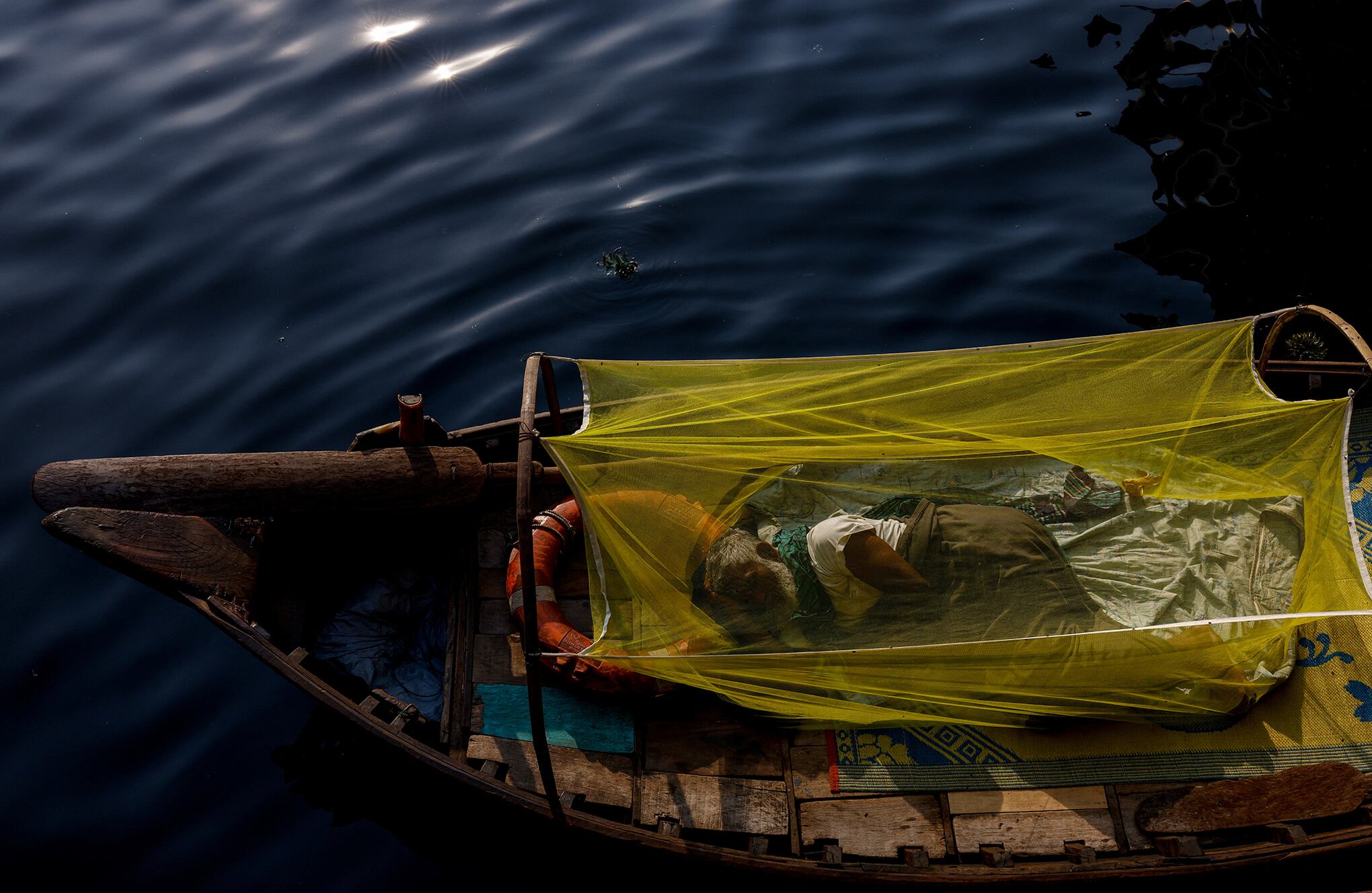 En imágenes : Viviendo a lo largo de un río 'muerto' en Bangladesh