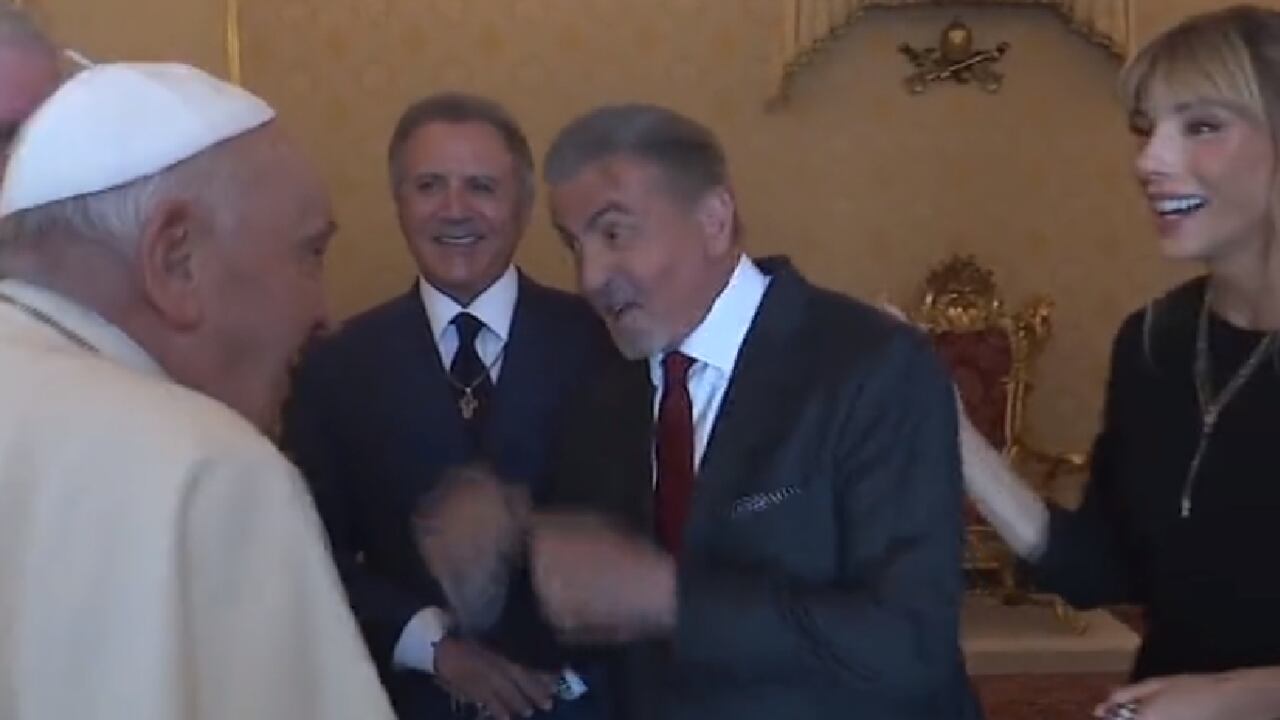 Papa Francisco recibió en el Vaticano a 'Rocky'.