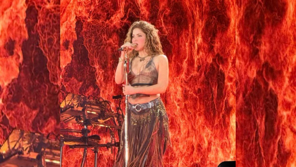 Shakira hace historia en México con su gira ‘Las Mujeres Ya No Lloran Tour’