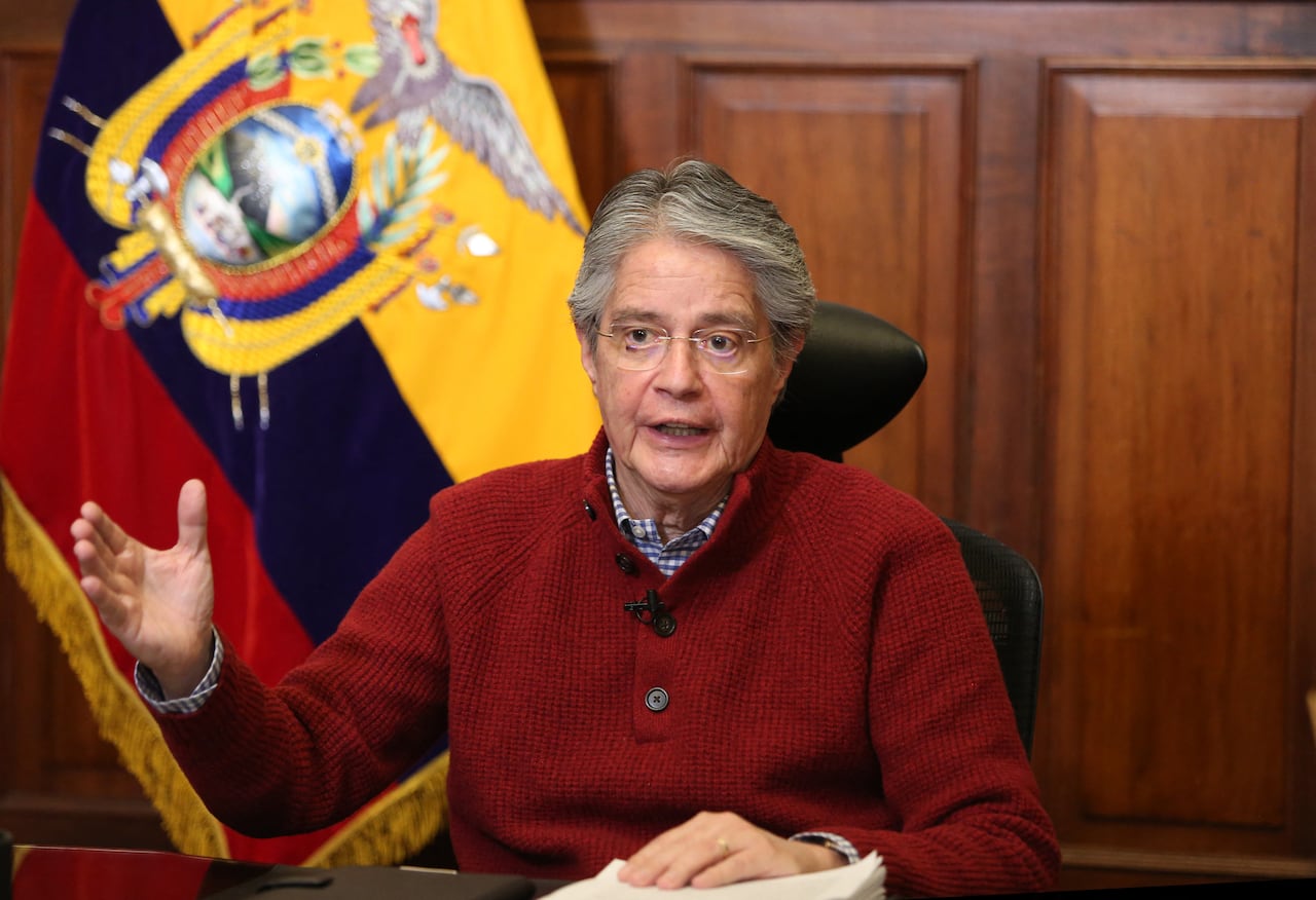El presidente de Ecuador, Guillermo Lasso, ha tenido que cambiar su gabinete de ministros luego de varias renuncias. Foto: AFP.