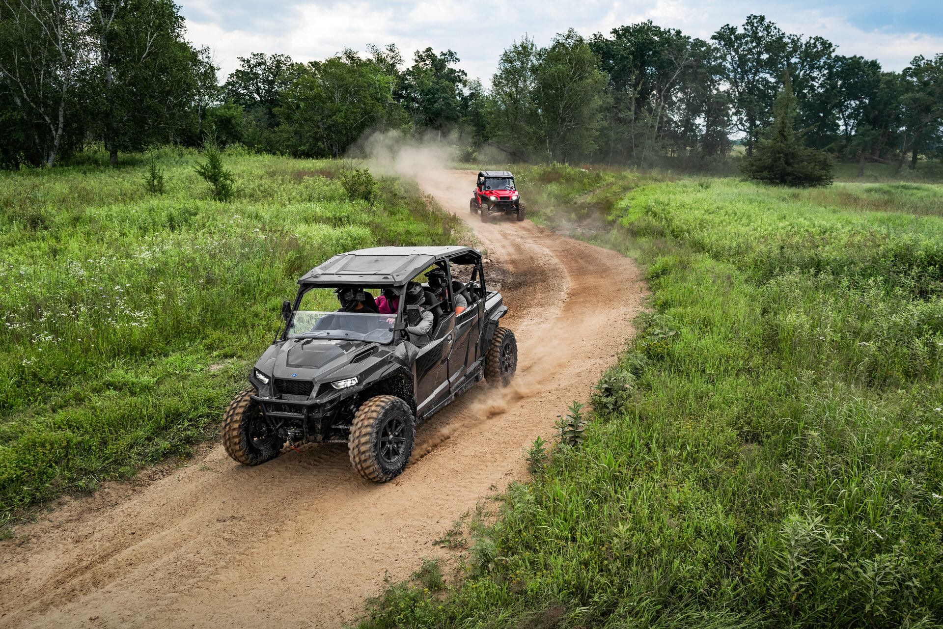 La firma Polaris tiene dentro de su portafolio la variante de vehículos utilitarios.