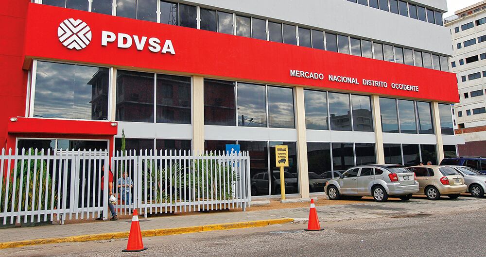 La licencia impide el pago de dividendos a PDVSA o a cualquier entidad en la que esta posea, directa o indirectamente, una participación igual o superior al 50 %.