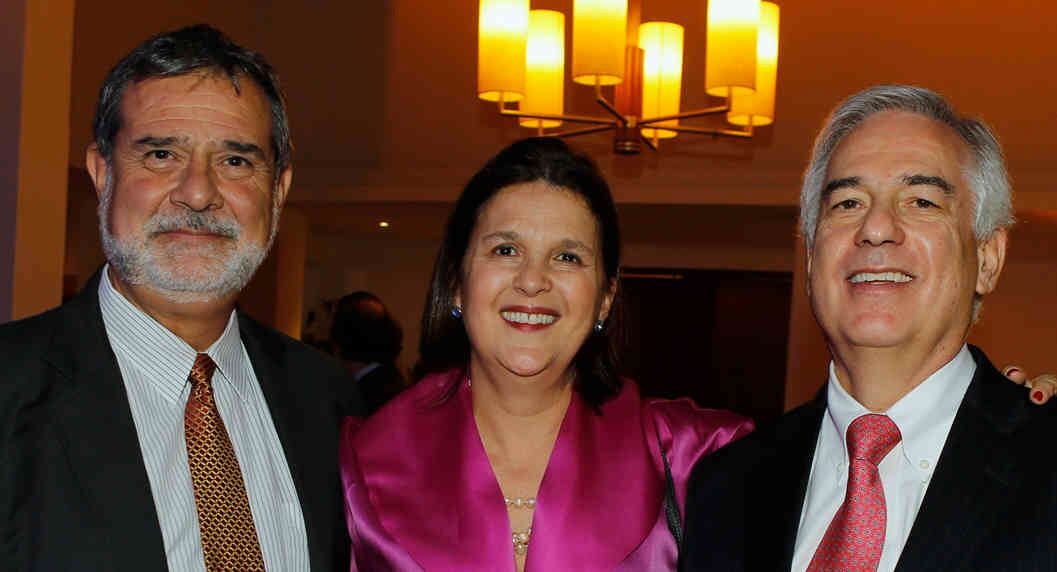 Camilo Congote, Beatriz Uribe y Álvaro Vélez.