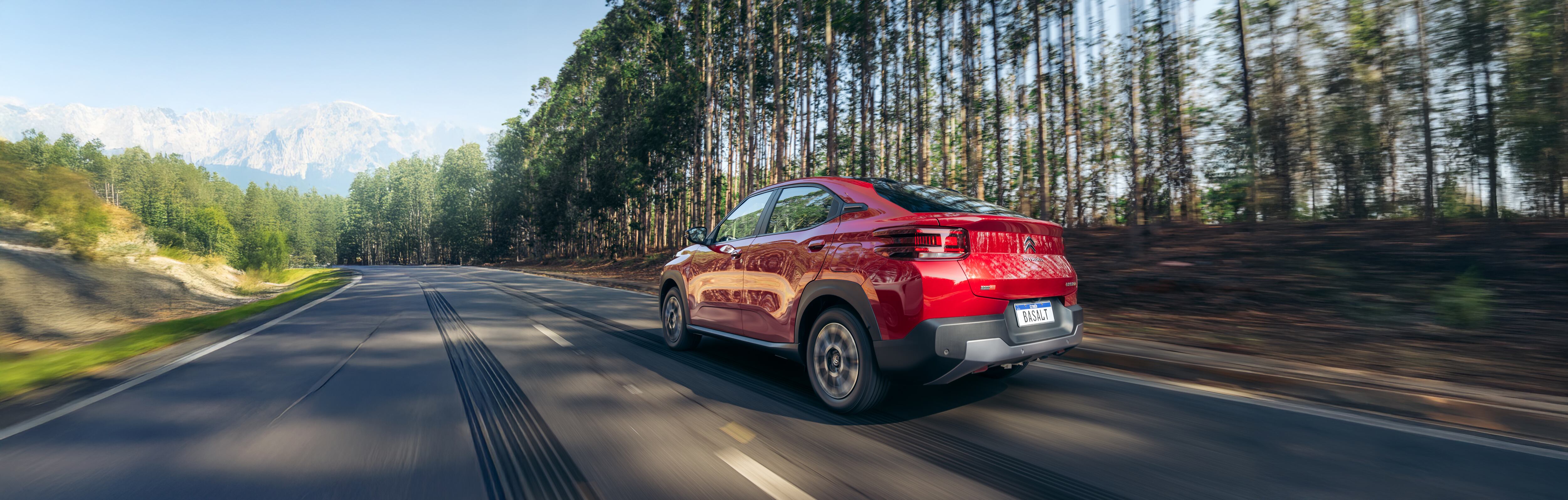 La firma de origen francés sigue fortaleciendo su portafolio en Colombia. El Basalt SUV es su más reciente incorporación.