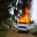 Vehículo incinerado en Antioquia durante el paro armado del Clan del Golfo.