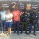 Hombre liberado junto con su familia.