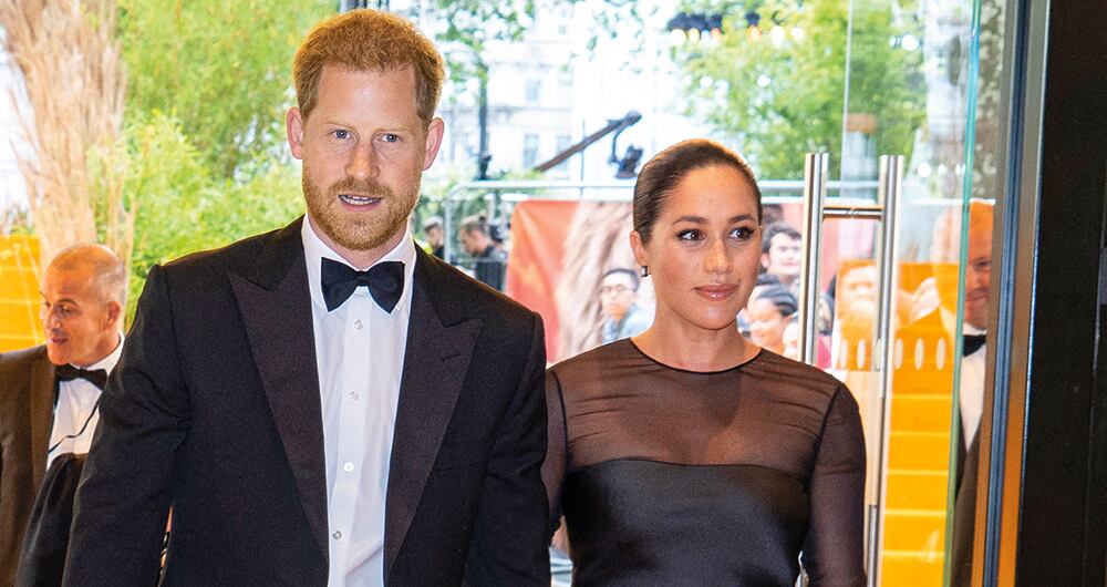 El príncipe Harry fue obligado a asistir a la coronación sin su esposa, Meghan Markle. La pareja había renunciado a sus deberes con la Corona en 2021.
