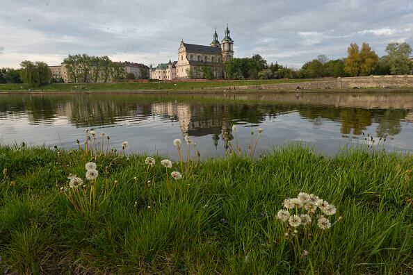 En 2023 la policía intervino 6.800 veces en el centro de la ciudad, es decir, más de 20 veces al día, a menudo por consumo de alcohol y destrucción de bienes públicos, según el portavoz de la guardia municipal, Marek Aniol.
