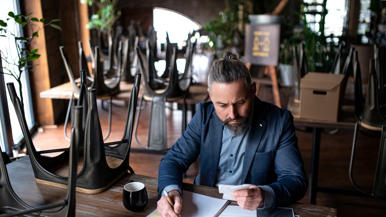 Se anticipa un mayor cierre de restaurantes en 2024, superando ya las cifras de cierres registradas en 2023.