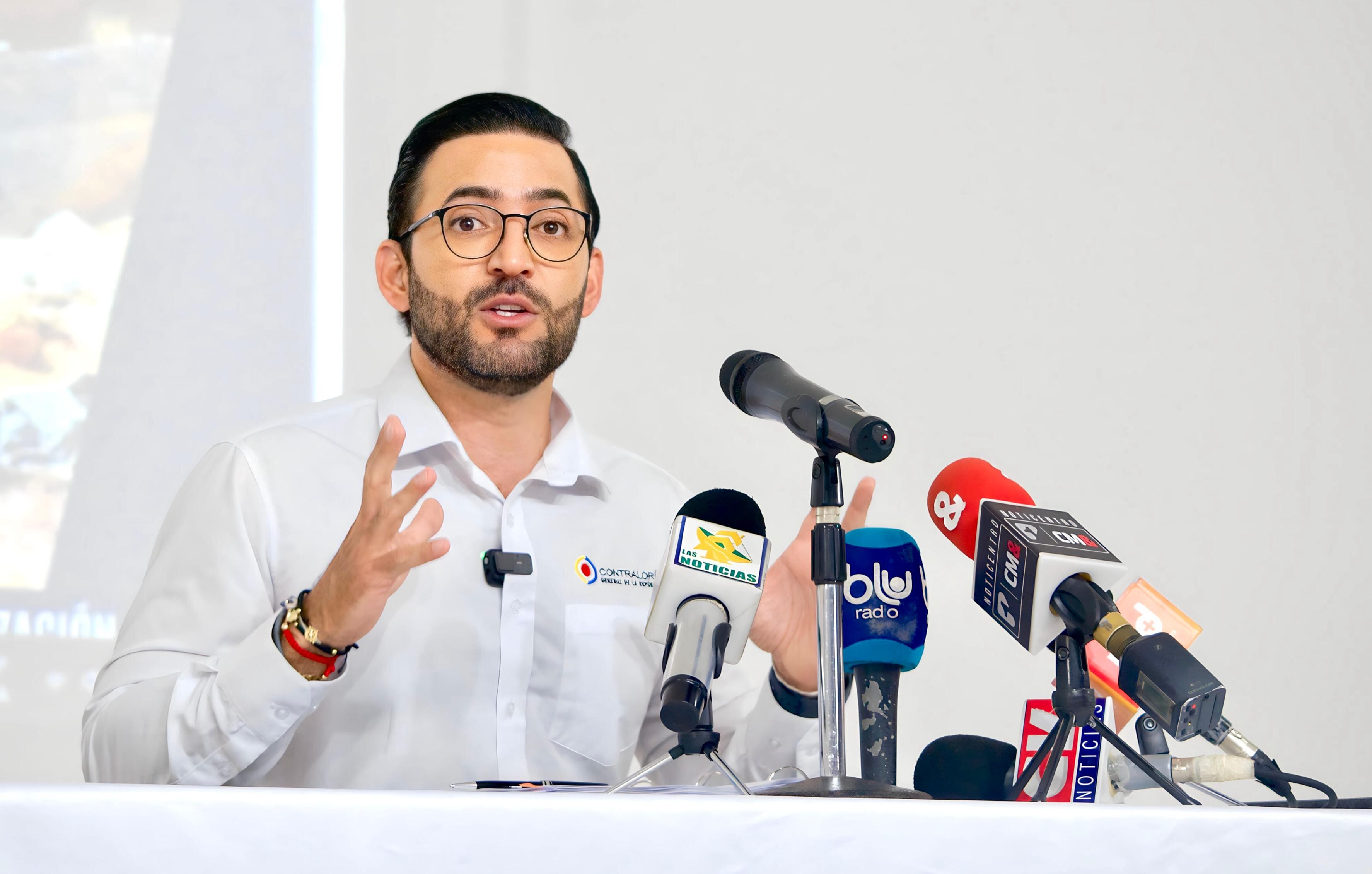 Carlos Mario Zuluaga, vicecontralor en funciones de contralor general.